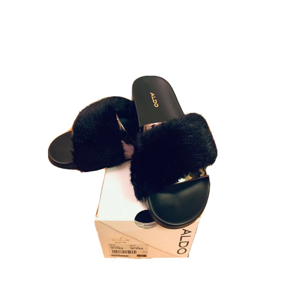 NWB Aldo Flip Flops With Fur Size 10 Black Color For Women